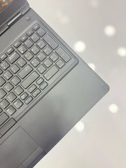 Dell latitude 5570 Intel Core i5-6th Generation 
16GB Ram DDR4
256GB SSD
Intel UHD Graphics
Baklit Keyboard
Windows 10 Pro
HD Camera
15.6