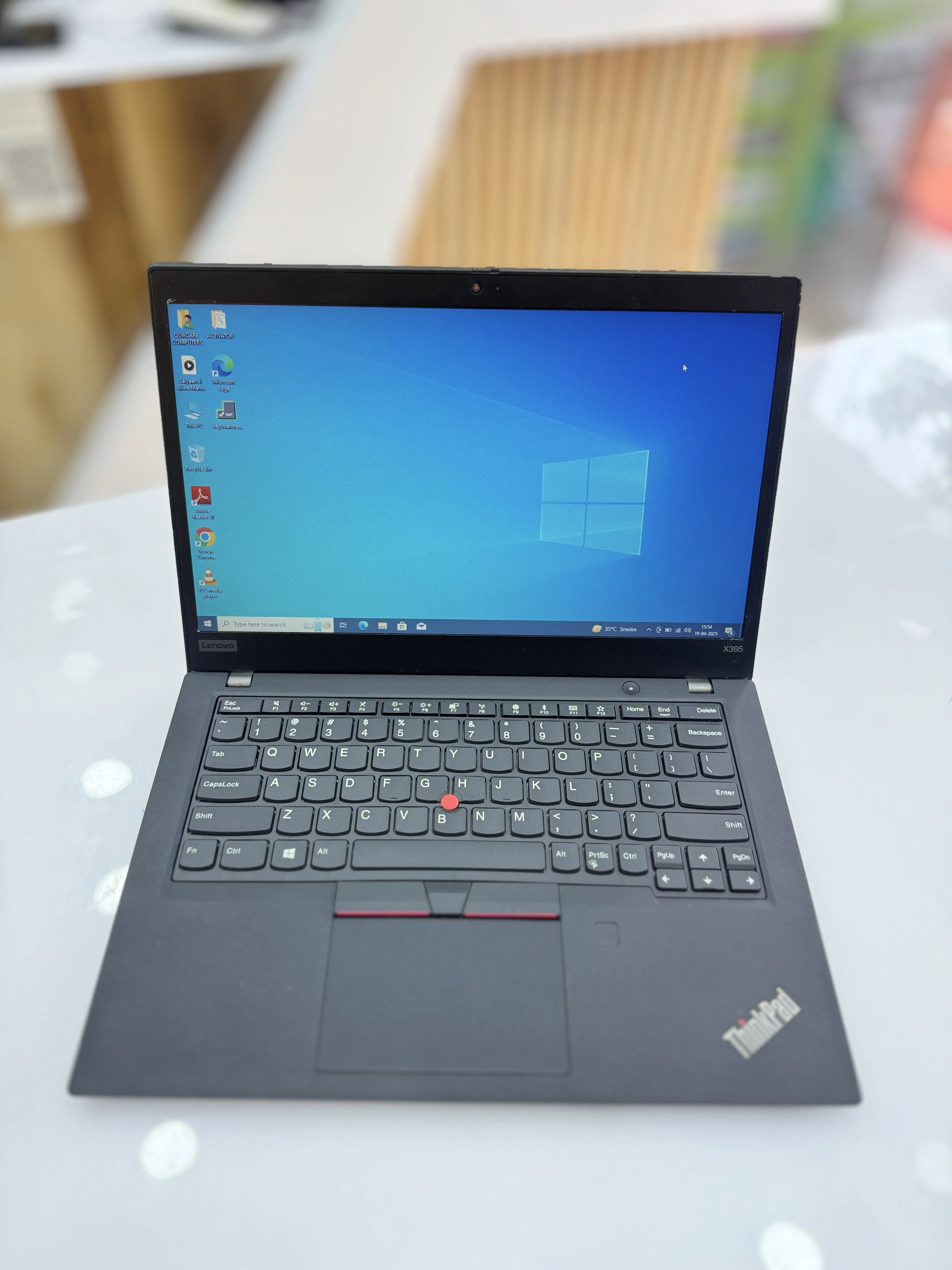 lenovo thinkpad x395 AMD RYZEN 5 PRO 3500
8GB Ram DDR4
256GB SSD M.2
2GB AMD Radeon Graphics
Baklit Keyboard
Windows 10 Pro
HD Camera
13.3" Display?
Full HD (1920 X 1080)